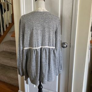 KNOX ROSE SIZE XXL LACE TRIM SWEATER CARDIGAN RUFFLED SHOULDER gathered sleeve.